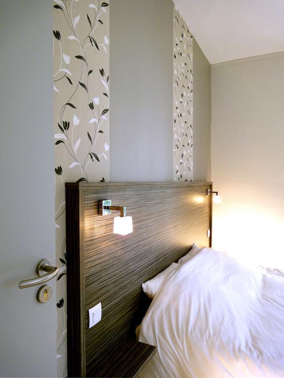 Hotel Les Pecheurs Lorient Habitación foto