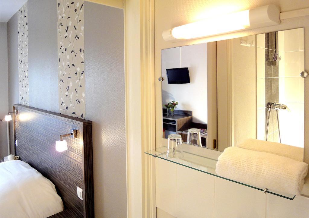 Hotel Les Pecheurs Lorient Habitación foto