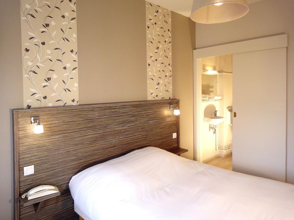 Hotel Les Pecheurs Lorient Habitación foto